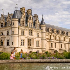 Loire Valley Chateaux Day trip: Chenonceau, Amboise & Chambord
