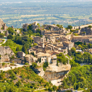 Arles, Saint-Rémy & Les Baux-de-Provence Small Group Tour from Aix-en-Provence