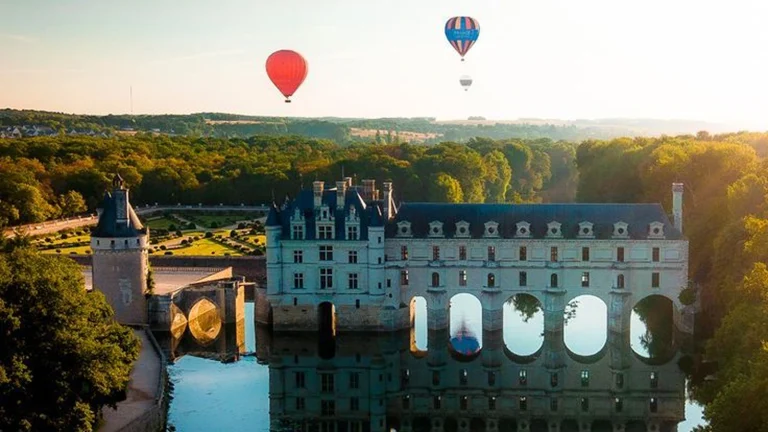 Loire Valley Travel Guide: Castles, Wine & the Perfect Itinerary